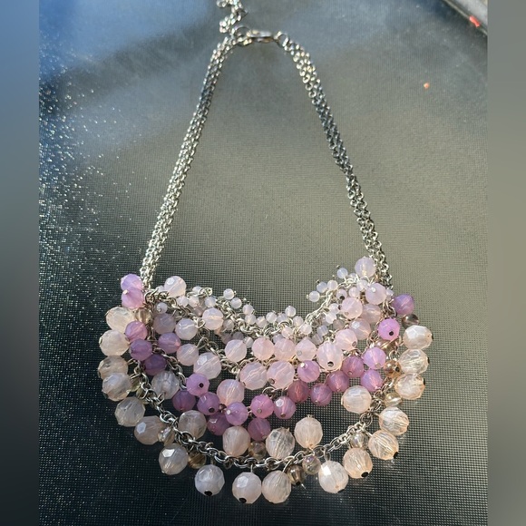 Jewelry - Very pretty Beaded Necklace